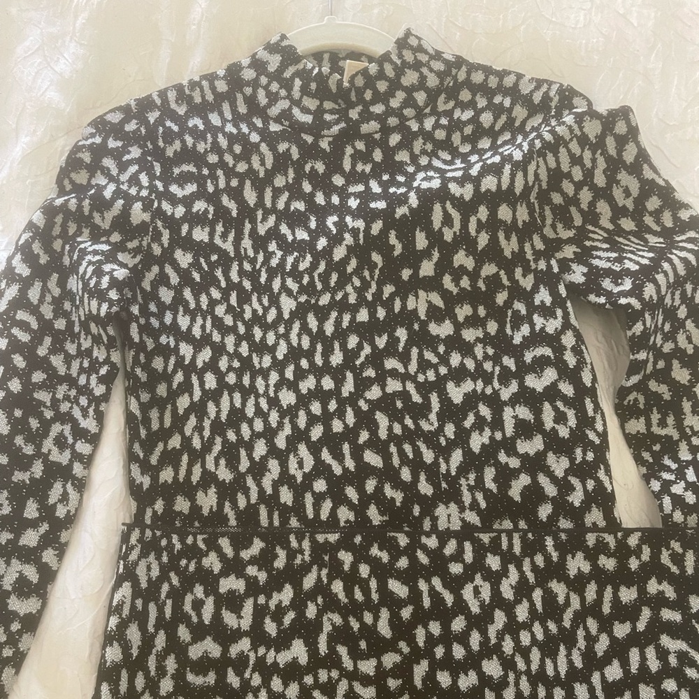Black and gray elastic dress